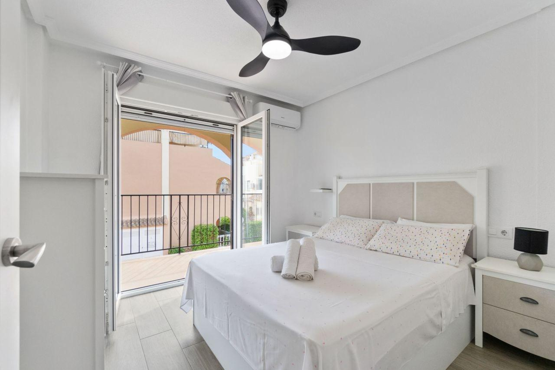 Resale - Terraced house - Orihuela Costa - Punta Prima