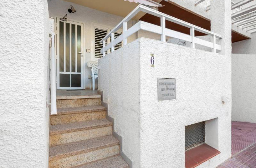 Resale - Terraced house - Torrevieja - Acequion