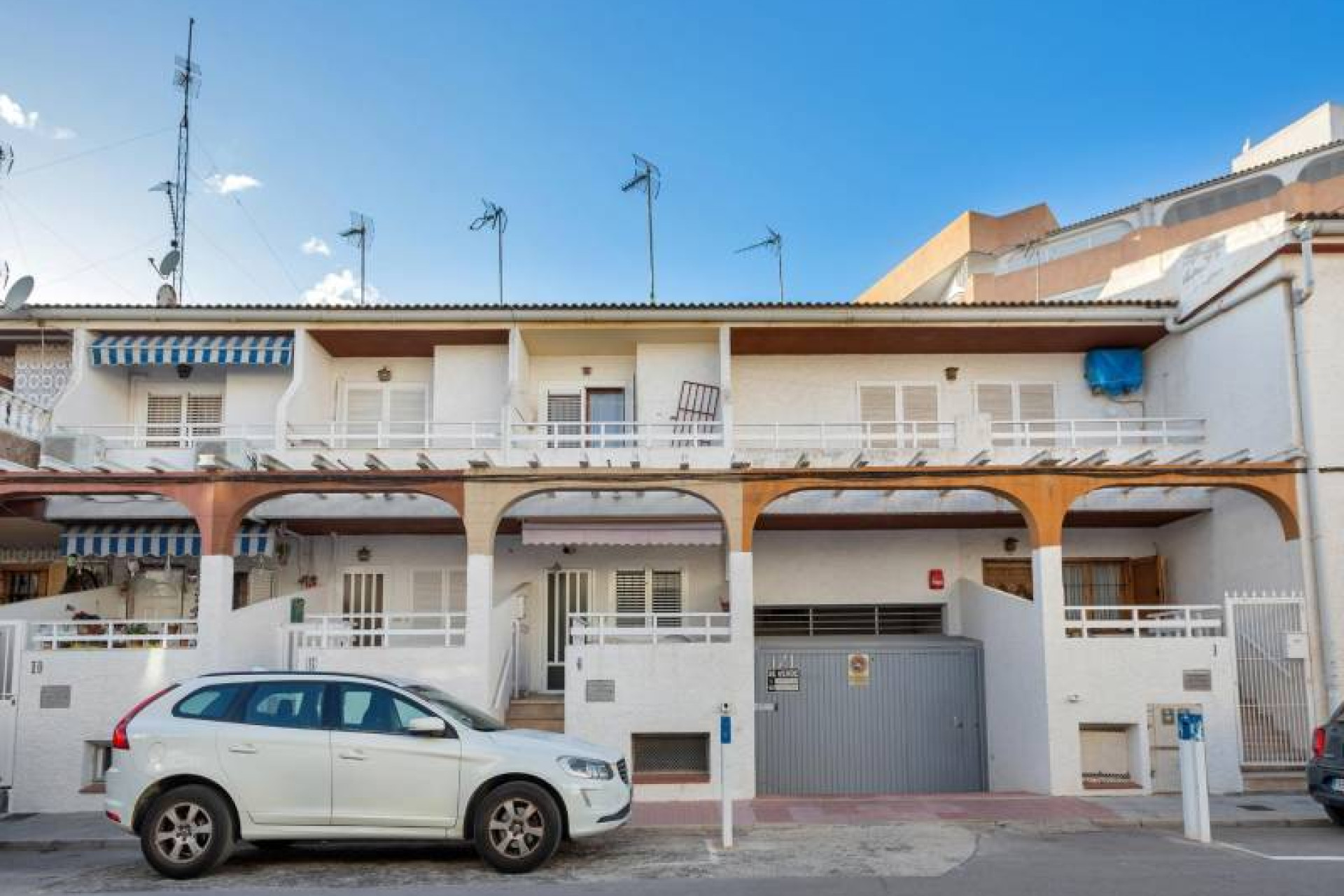 Resale - Terraced house - Torrevieja - Acequion