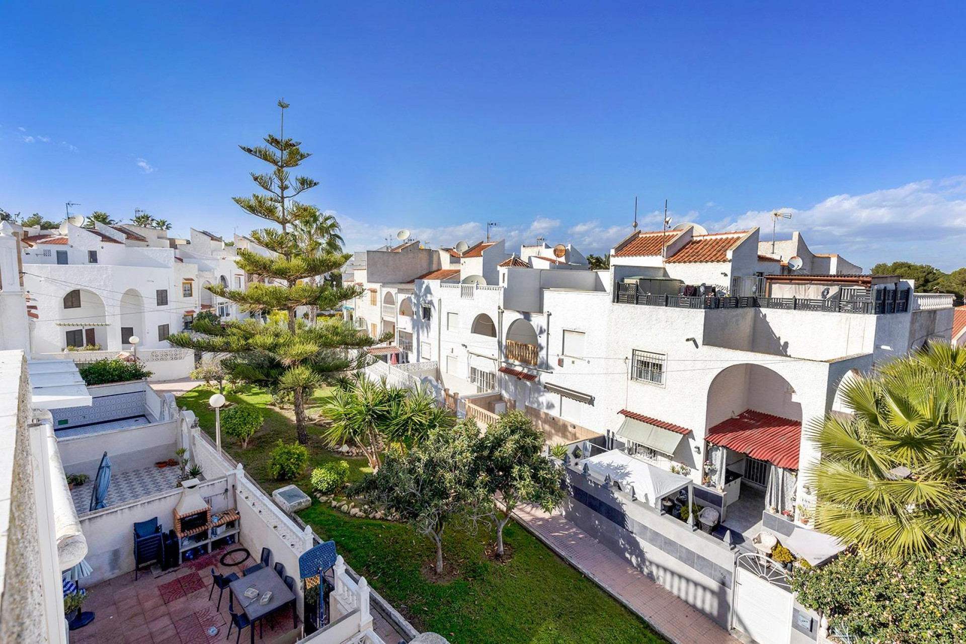 Resale - Terraced house - Torrevieja - Calas blanca