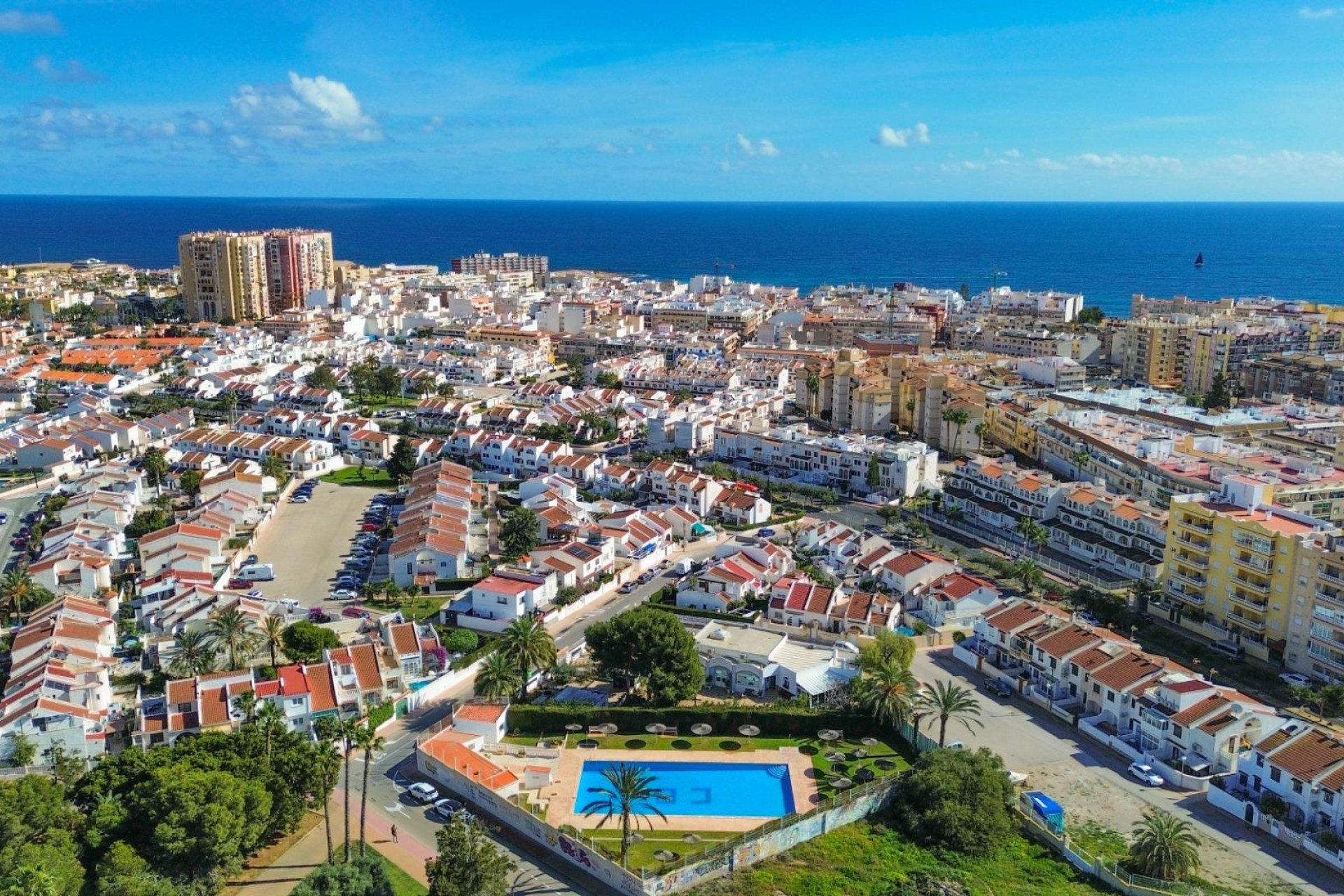 Resale - Terraced house - Torrevieja - Calas blanca