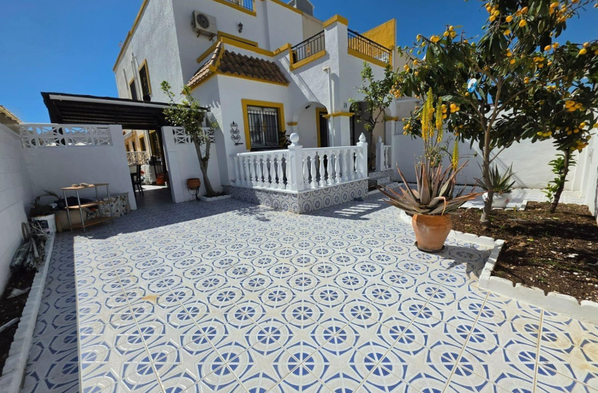 Resale - Terraced house - Torrevieja - Carrefour