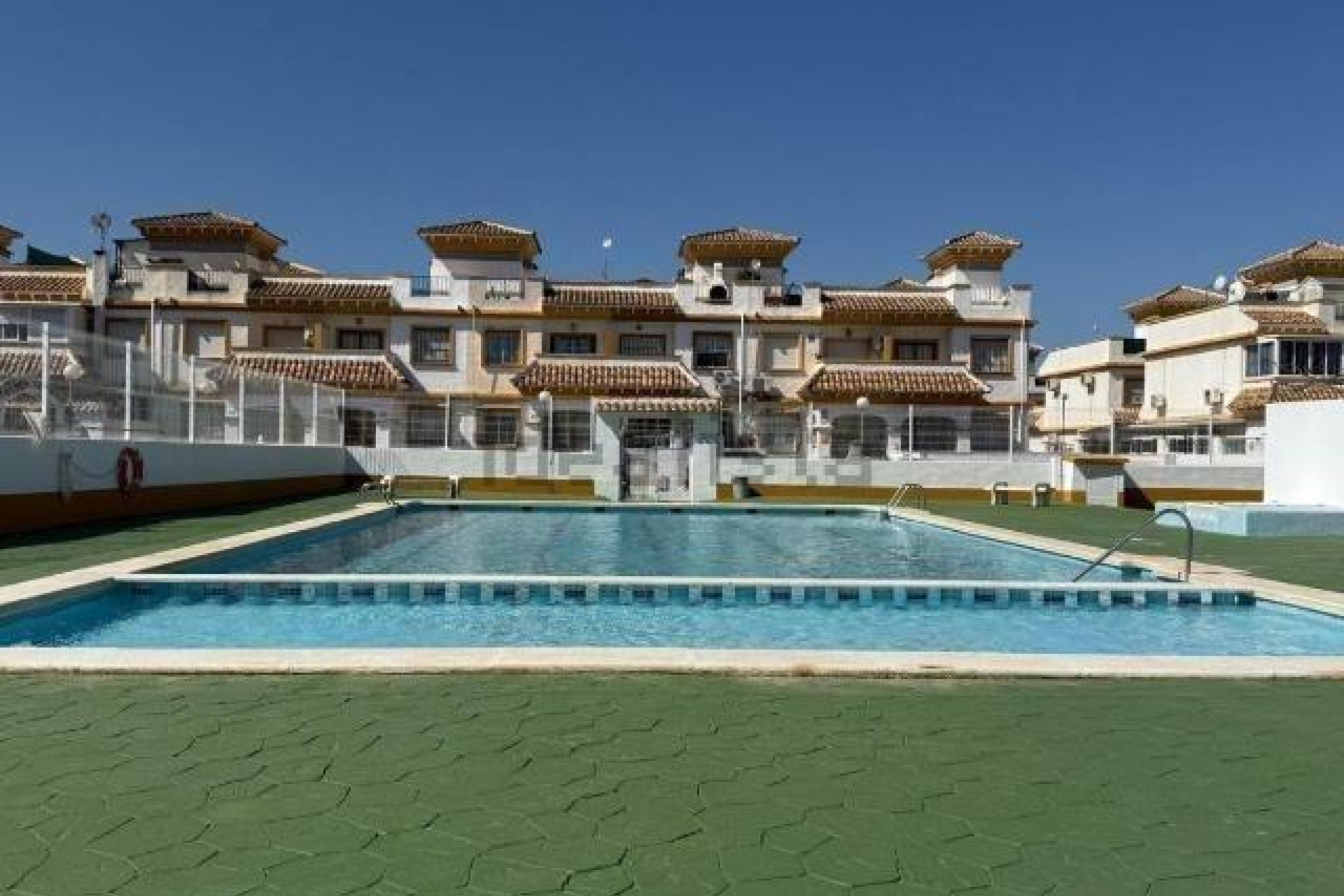 Resale - Terraced house - Torrevieja - Carrefour