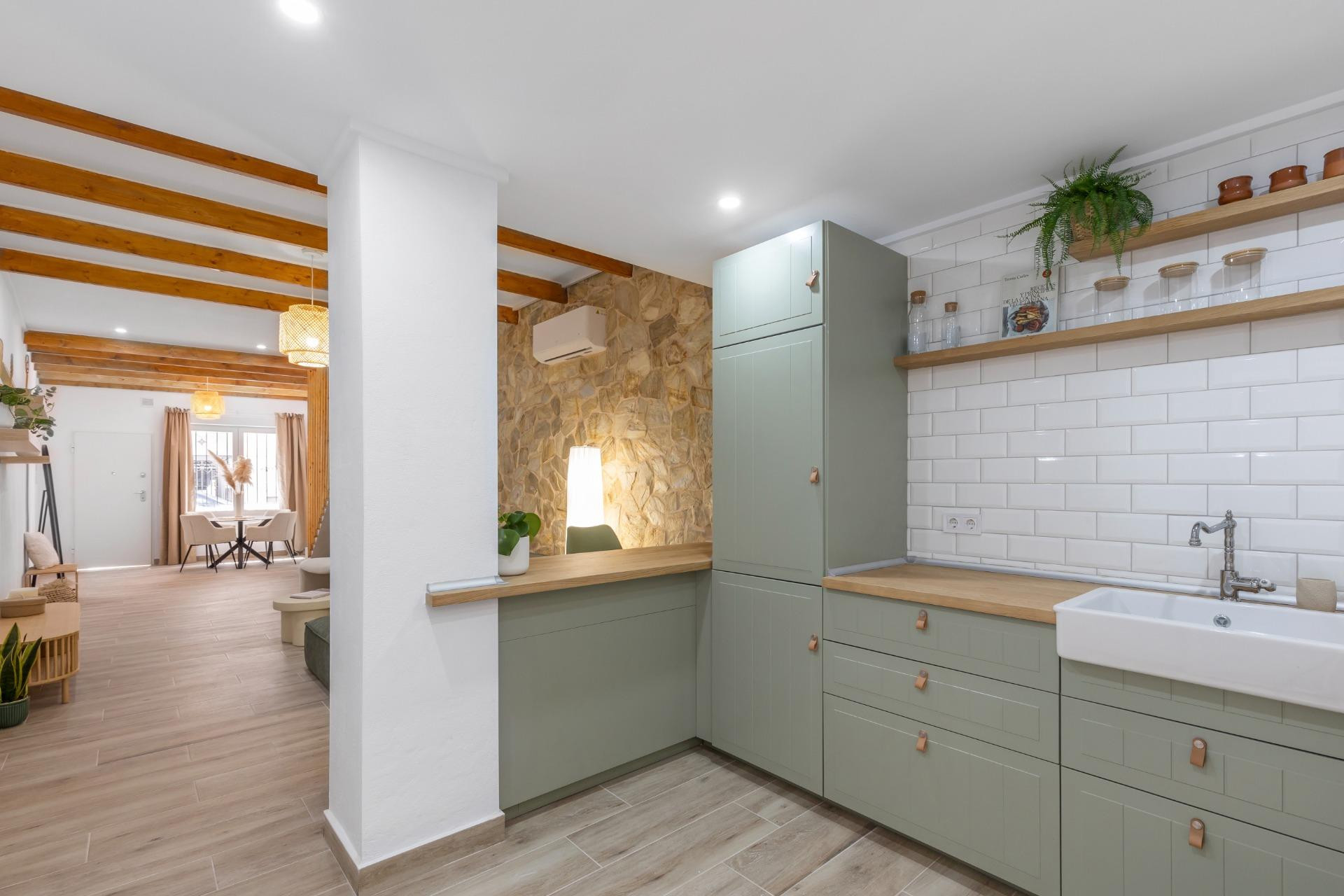 Resale - Terraced house - Torrevieja - Centro - Muelle Pesquero