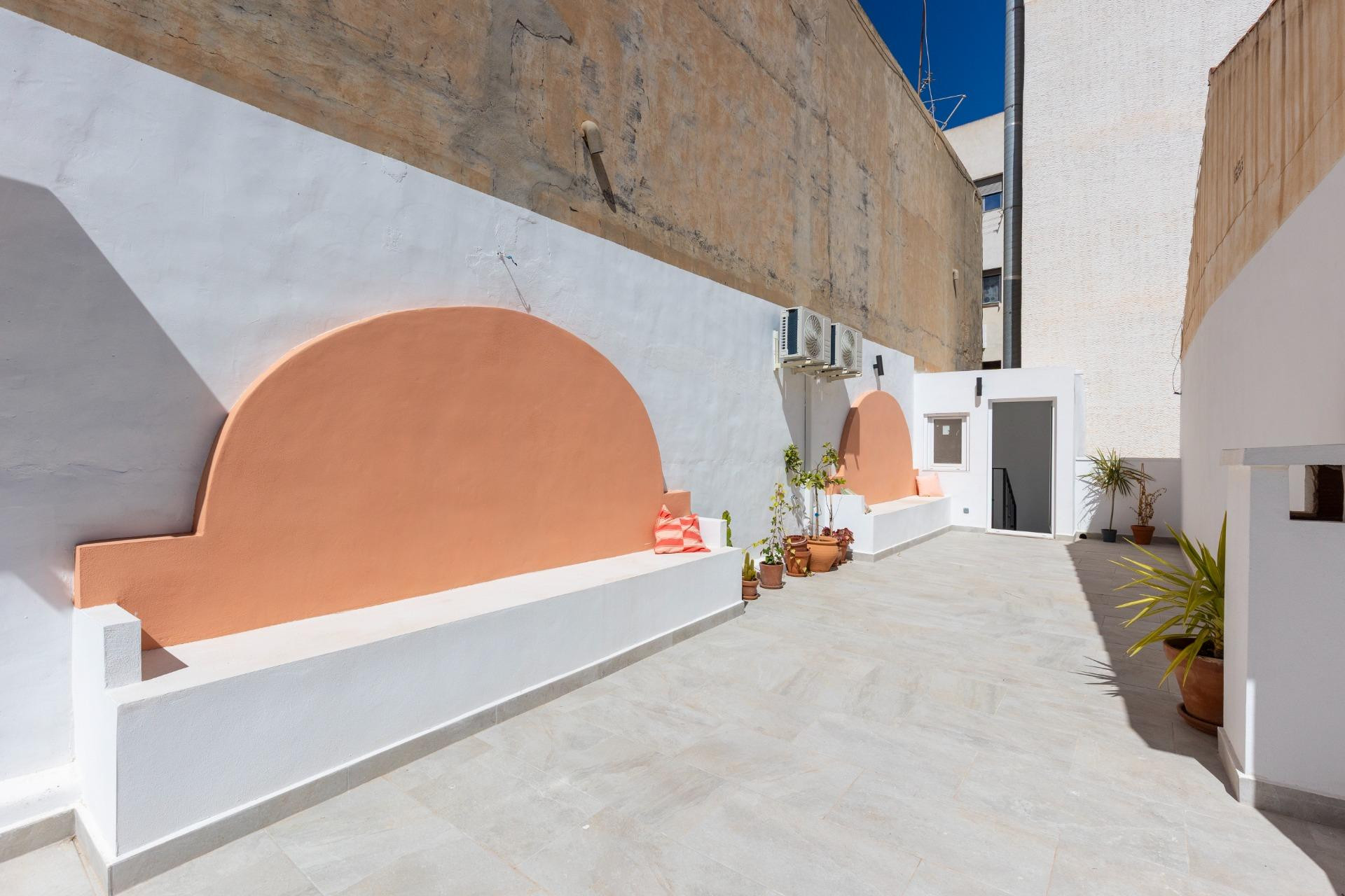 Resale - Terraced house - Torrevieja - Centro - Muelle Pesquero