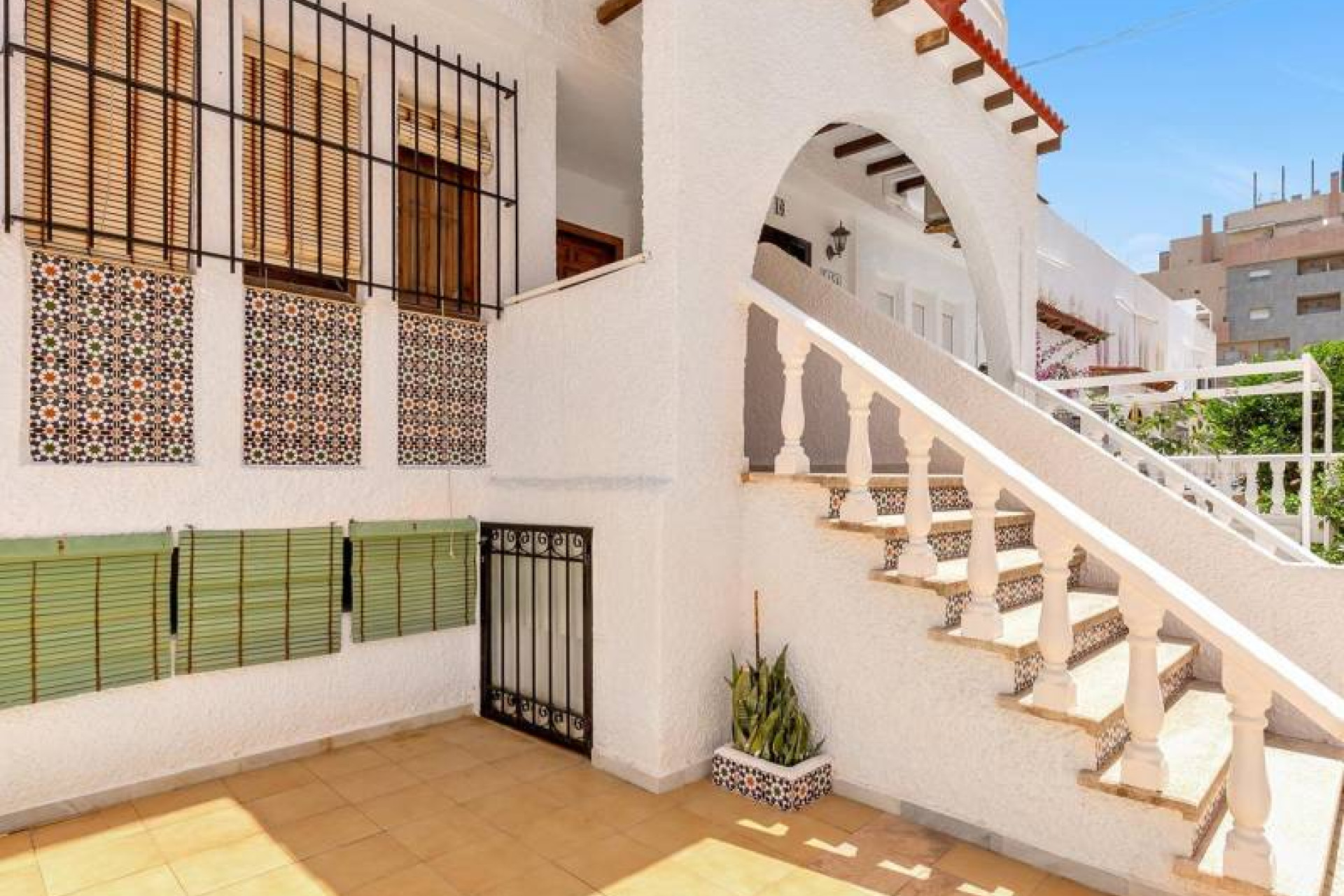 Resale - Terraced house - Torrevieja - La Mata pueblo