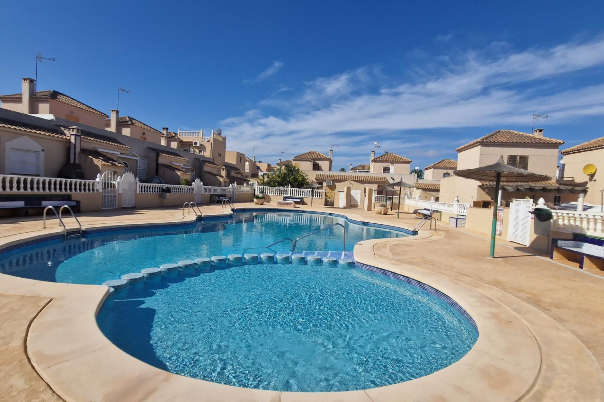 Resale - Terraced house - Torrevieja - La siesta