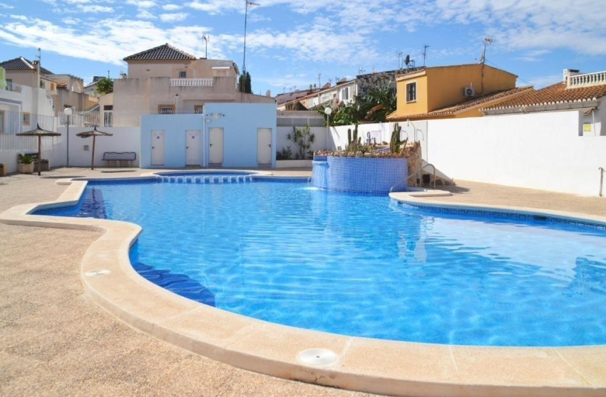 Resale - Terraced house - Torrevieja - Los balcones