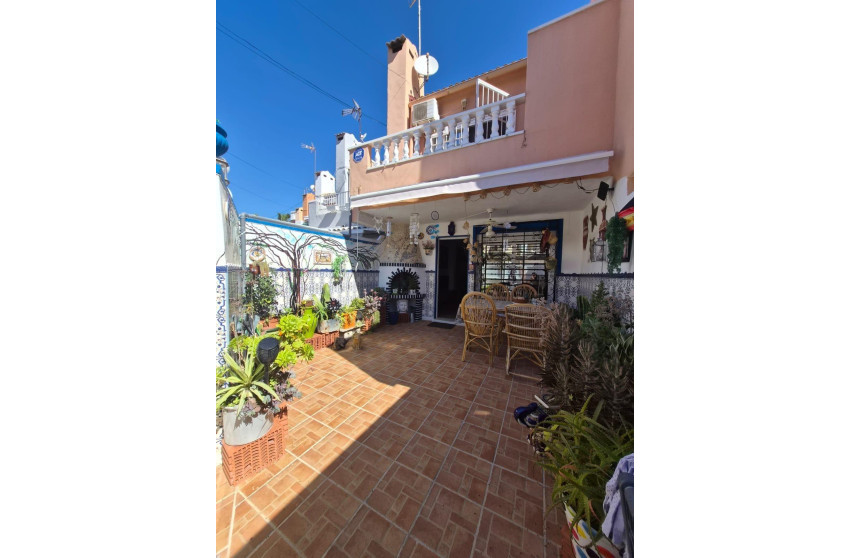 Resale - Terraced house - Torrevieja - Los Frutales