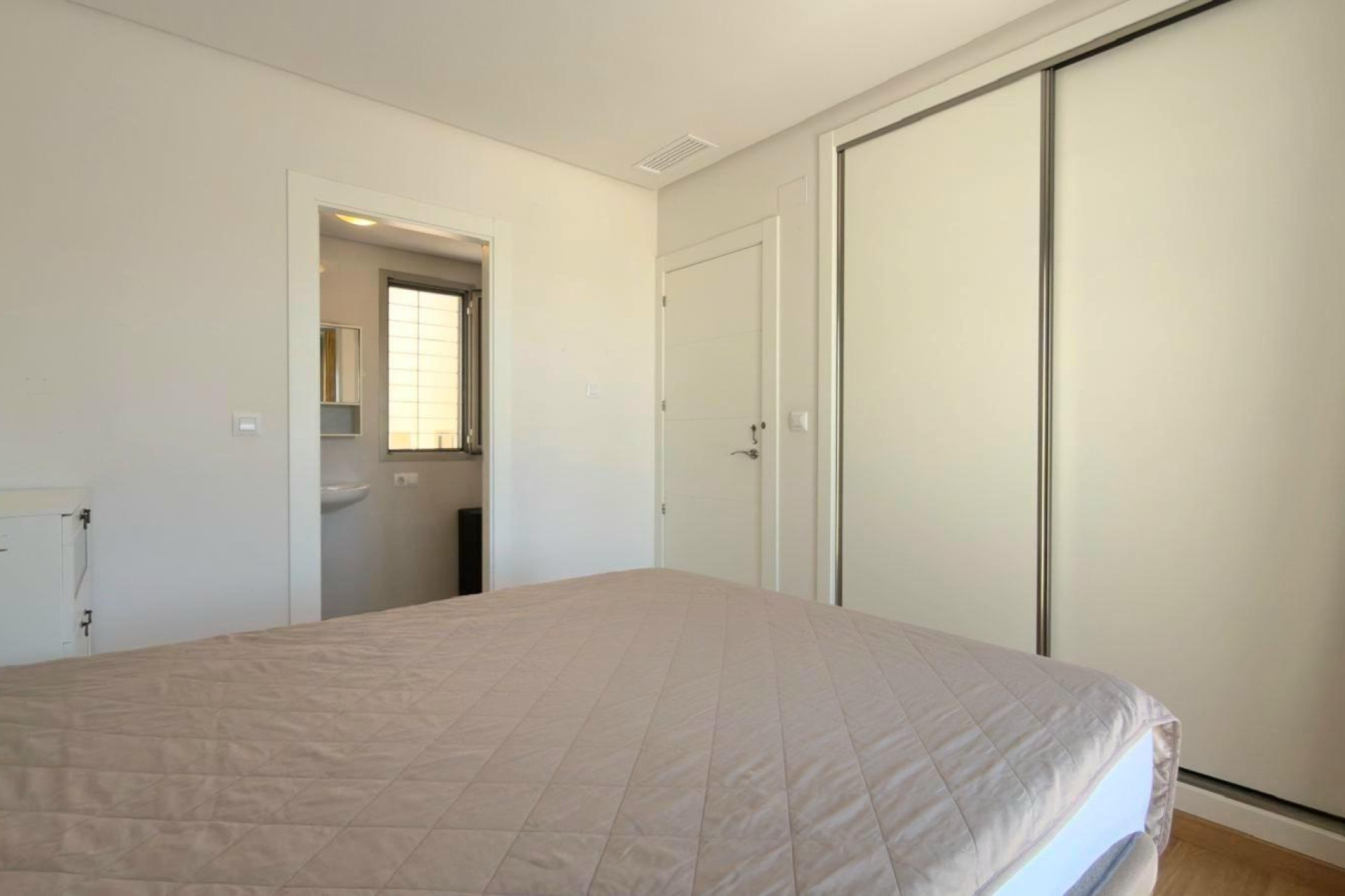 Resale - Terraced house - Torrevieja - Miramar - Torre del Moro