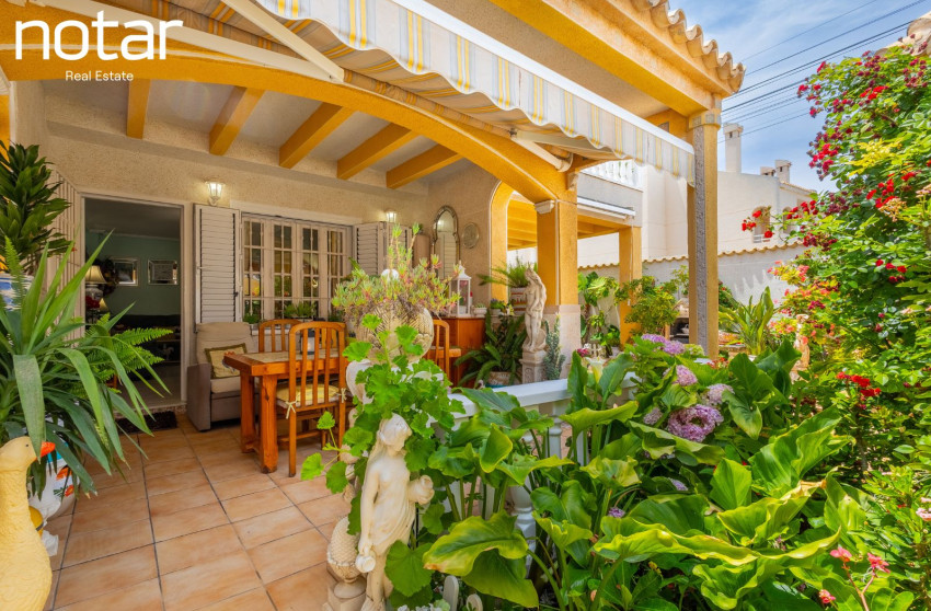 Resale - Town house - Torrevieja