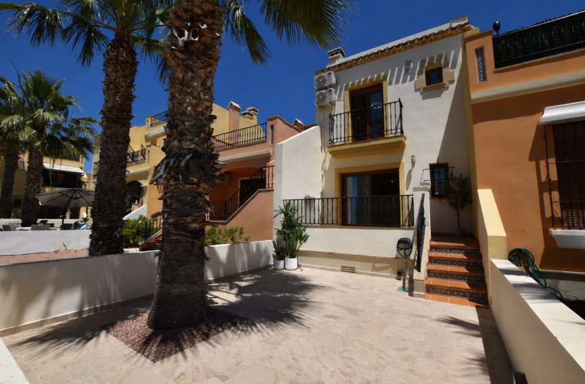 Resale - Townhouse - Algorfa - La Finca Golf Resort