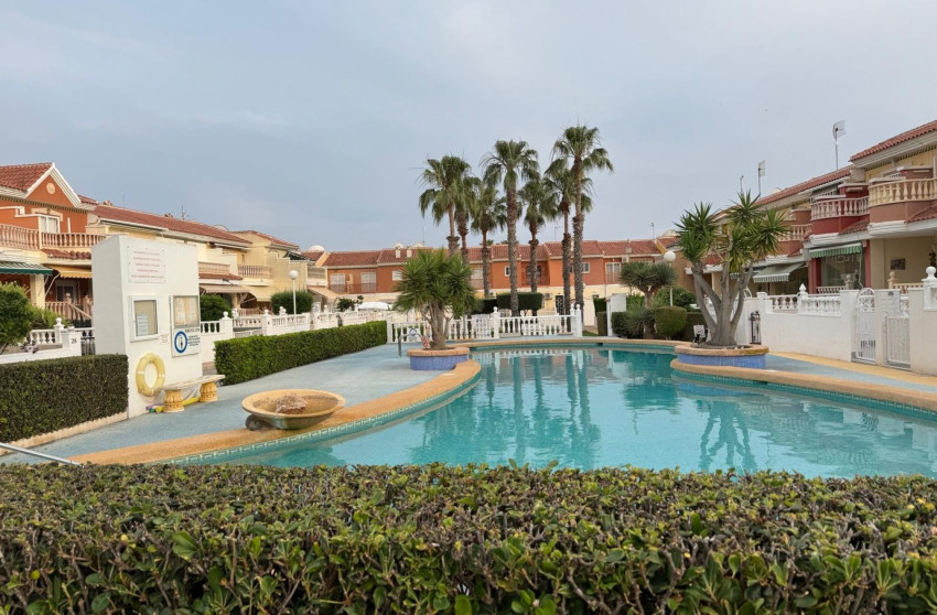 Resale - Townhouse - Ciudad Quesada - Doña pepa