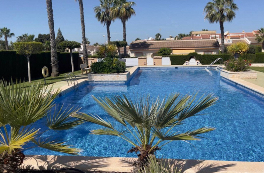 Resale - Townhouse - Ciudad Quesada - Doña pepa