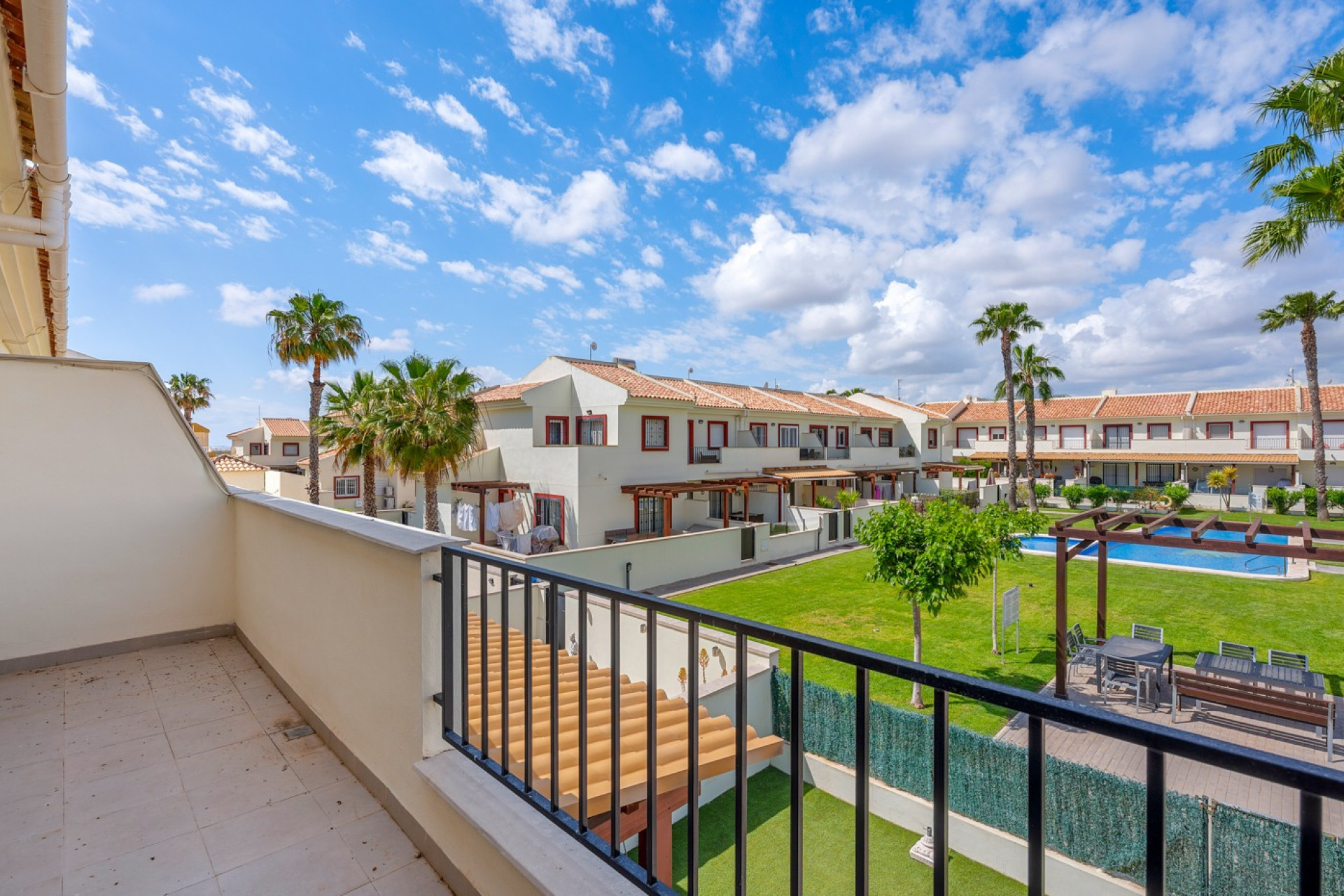 Resale - Townhouse - Ciudad Quesada - Lo Marabu