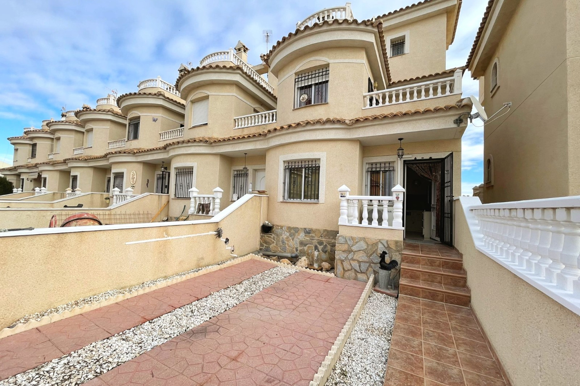 Resale - Townhouse - Ciudad Quesada - Lo Marabu