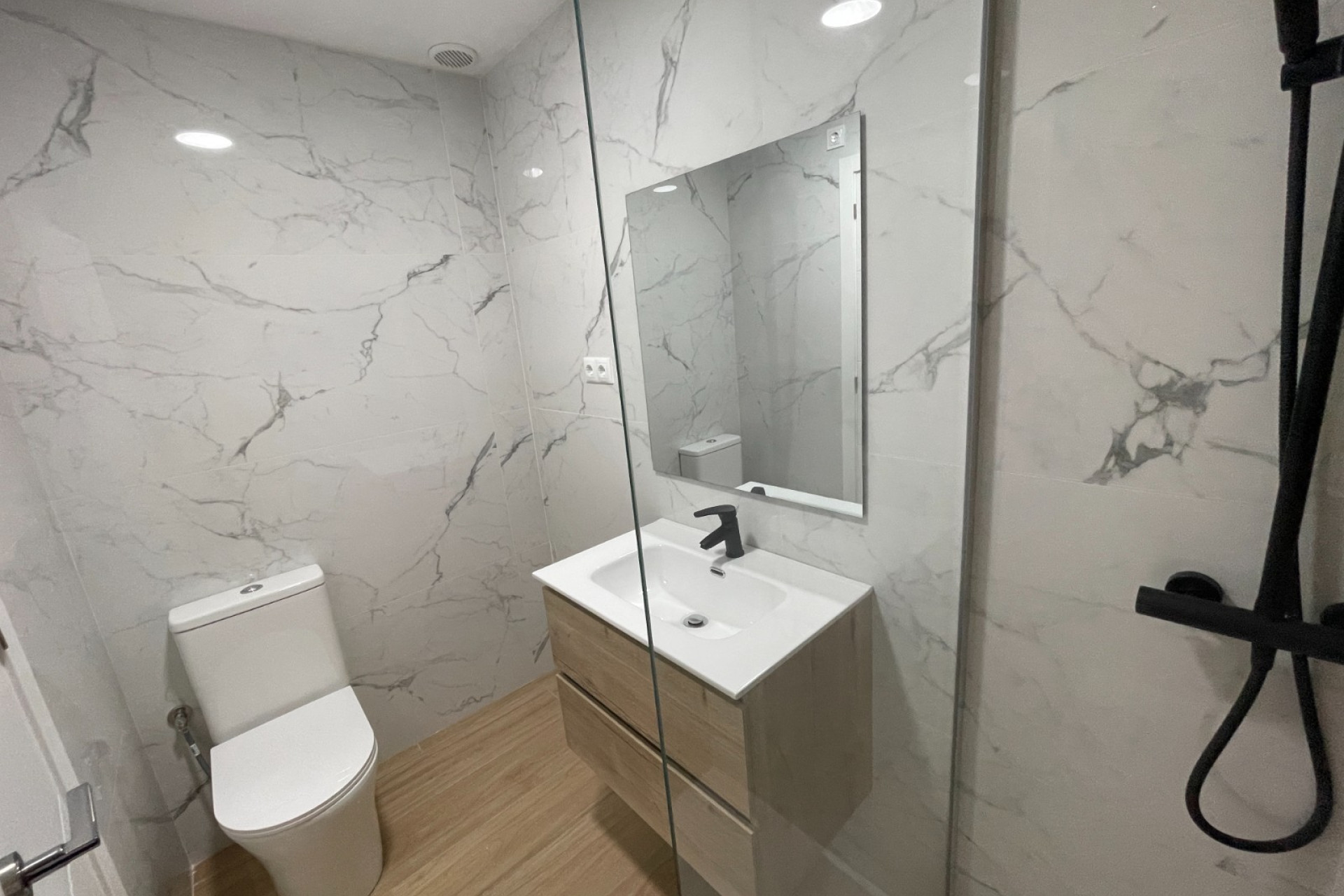 Resale - Townhouse - Daya Nueva - Daya Nueva - Town