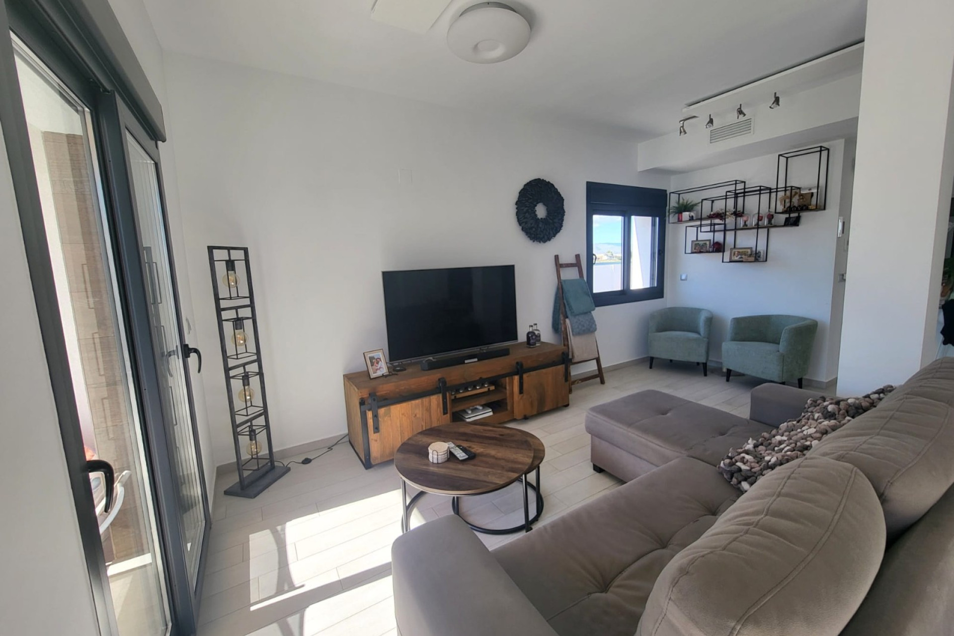 Resale - Townhouse - Daya Vieja