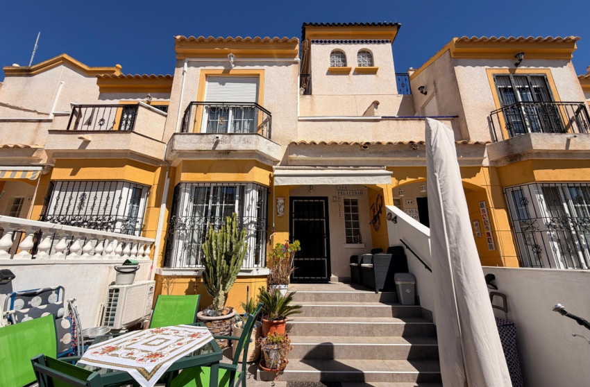 Resale - Townhouse - El Raso