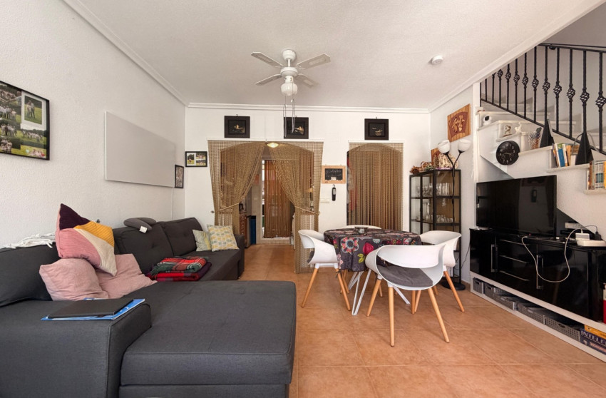 Resale - Townhouse - El Raso