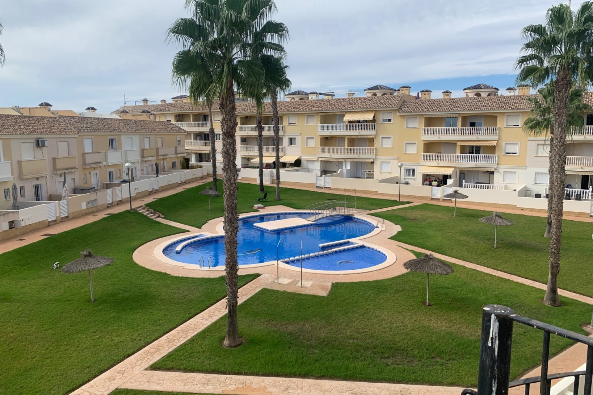 Resale - Townhouse - Orihuela-Costa - Lomas de Cabo Roig