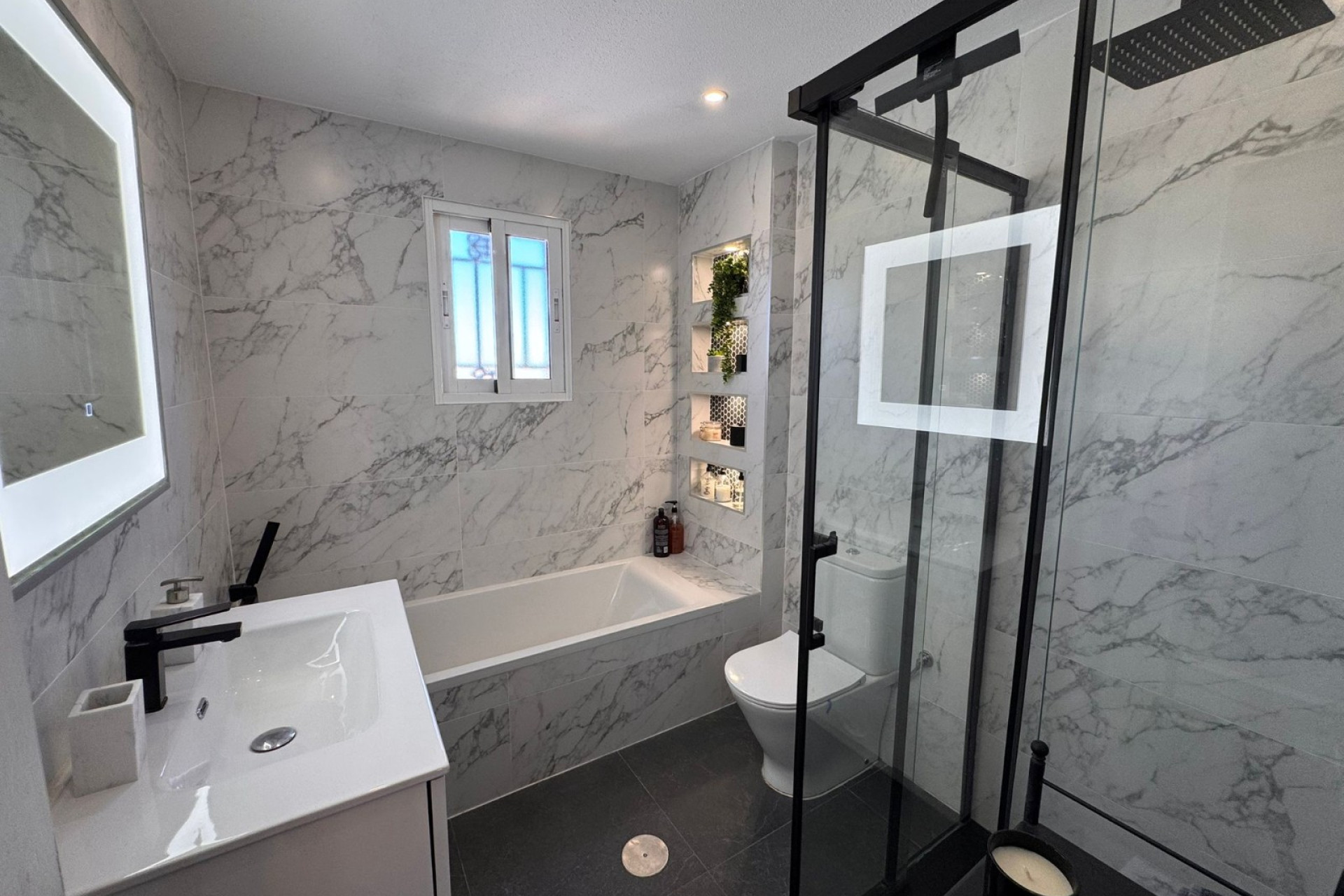 Resale - Townhouse - Orihuela Costa - Lomas de Don Juan