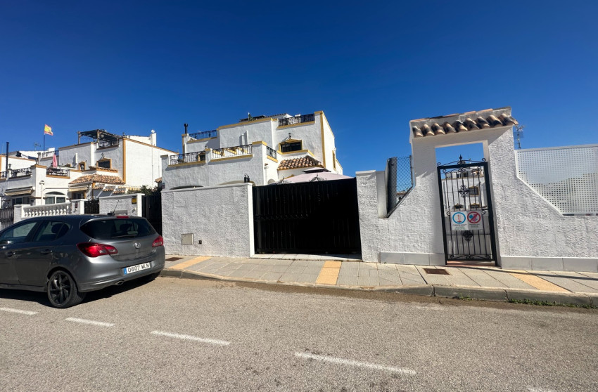 Resale - Townhouse - Orihuela - Entre Naranjos Vistabella