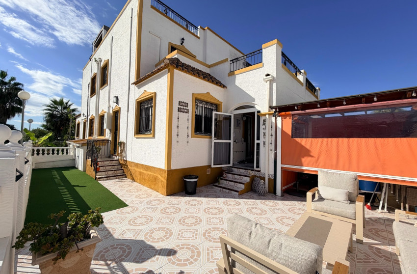 Resale - Townhouse - Orihuela - Entre Naranjos Vistabella