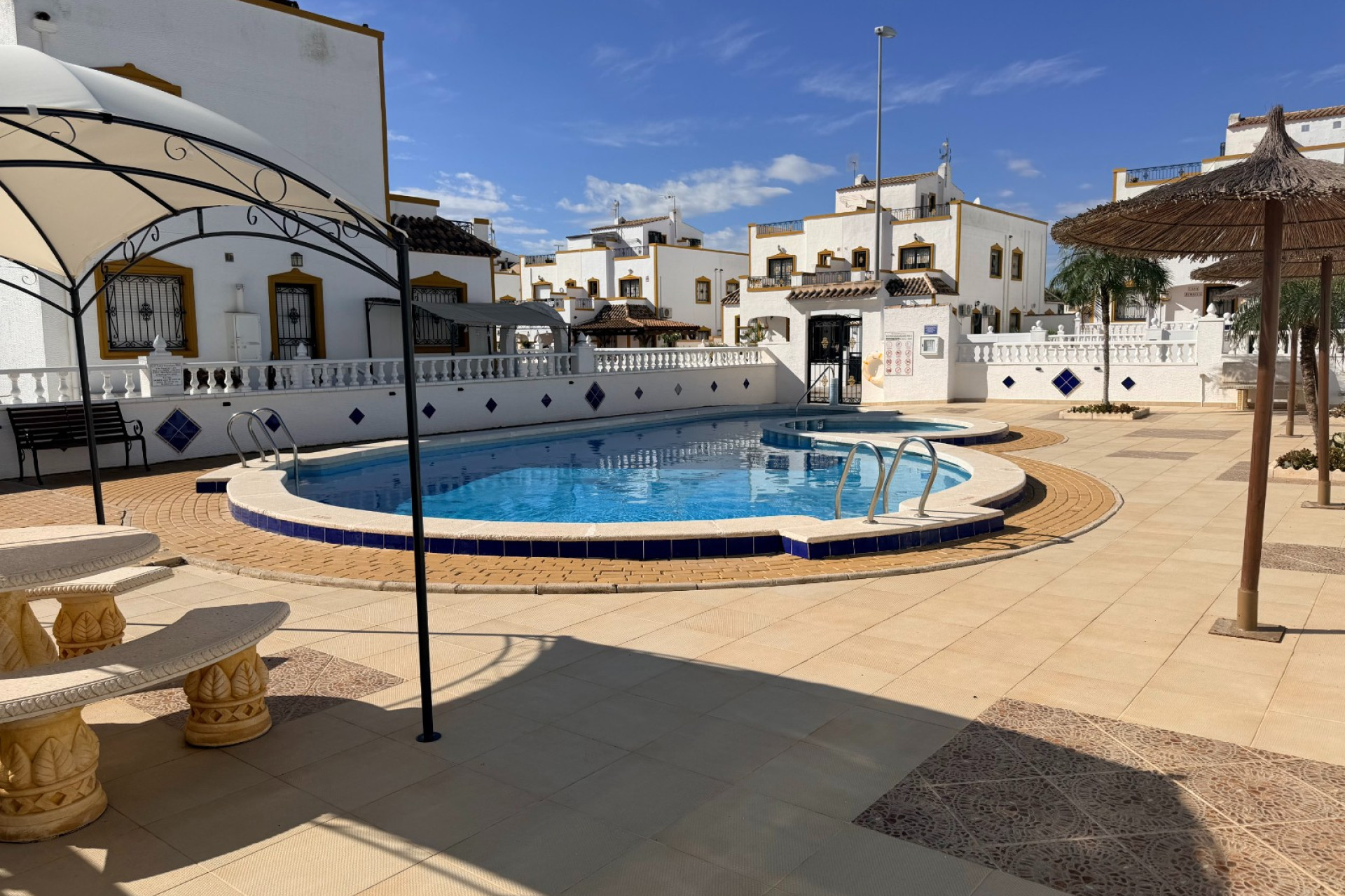 Resale - Townhouse - Orihuela - Entre Naranjos Vistabella