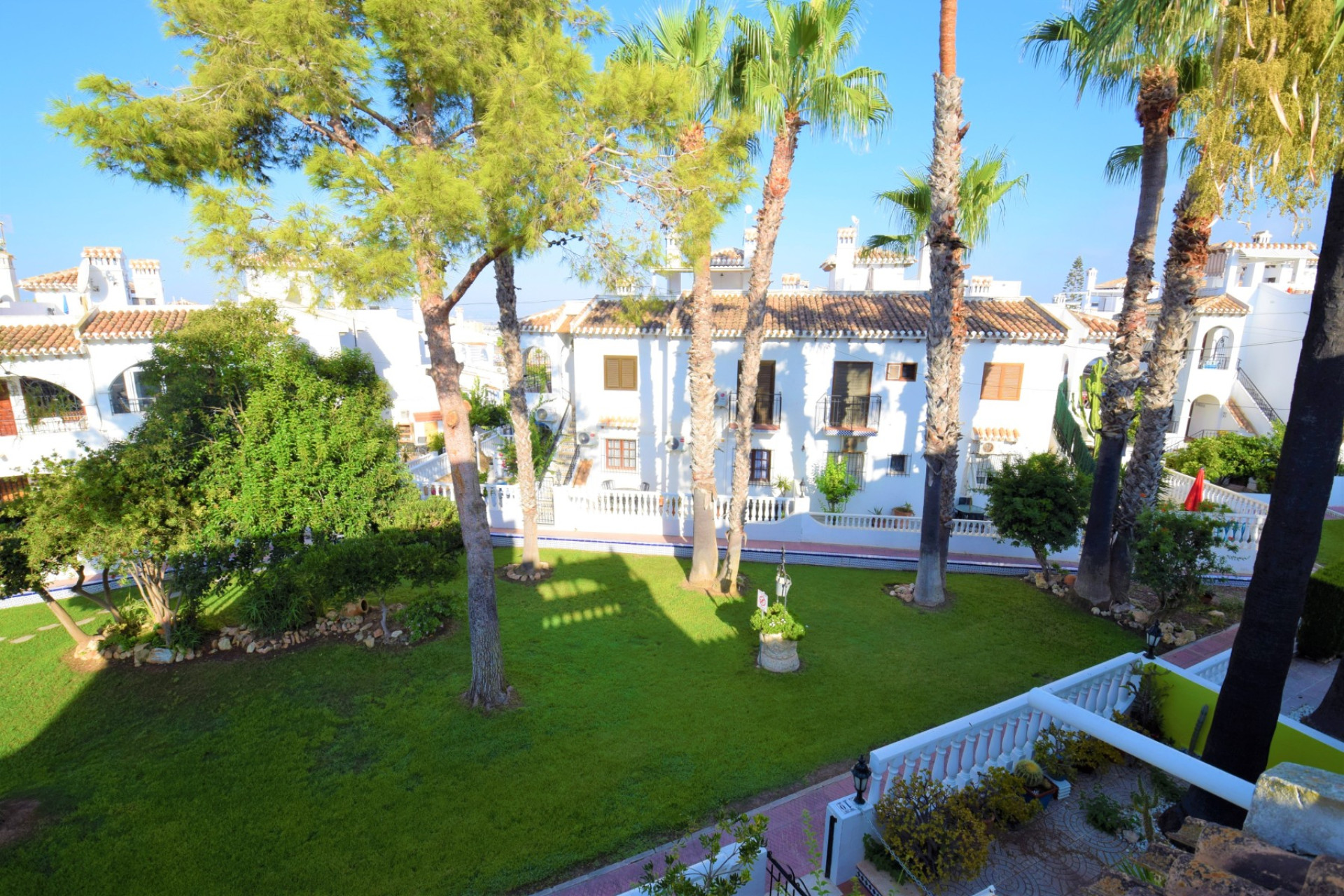 Resale - Townhouse - Torrevieja - Aguas Nuevas