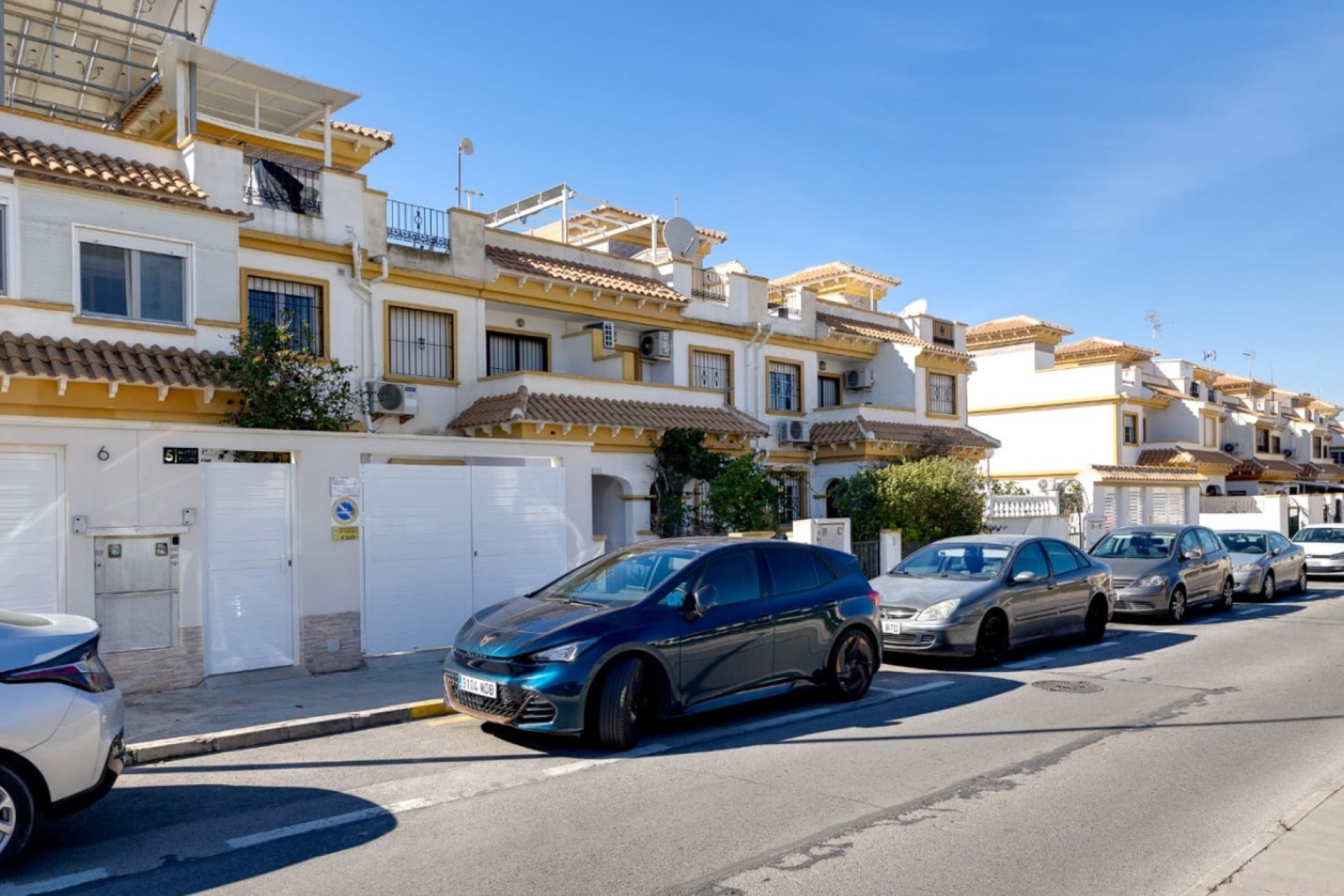 Resale - Townhouse - Torrevieja - Aguas Nuevas