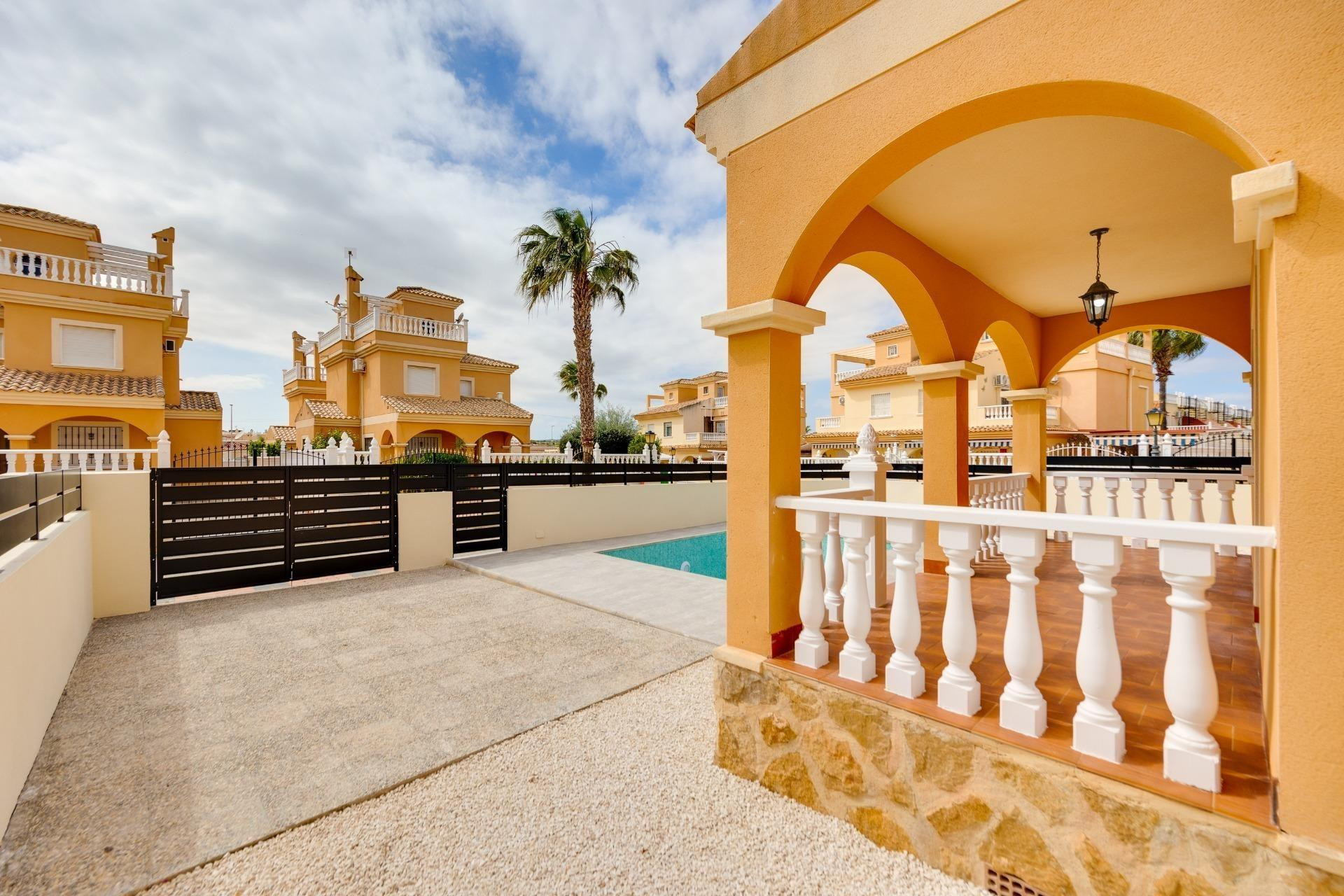 Resale - Villa - Algorfa - Costa blanca sur