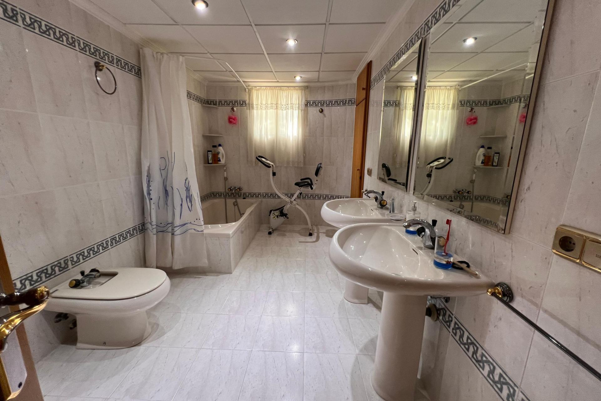 Resale - Villa - Callosa de Segura - Comunidad valenciana