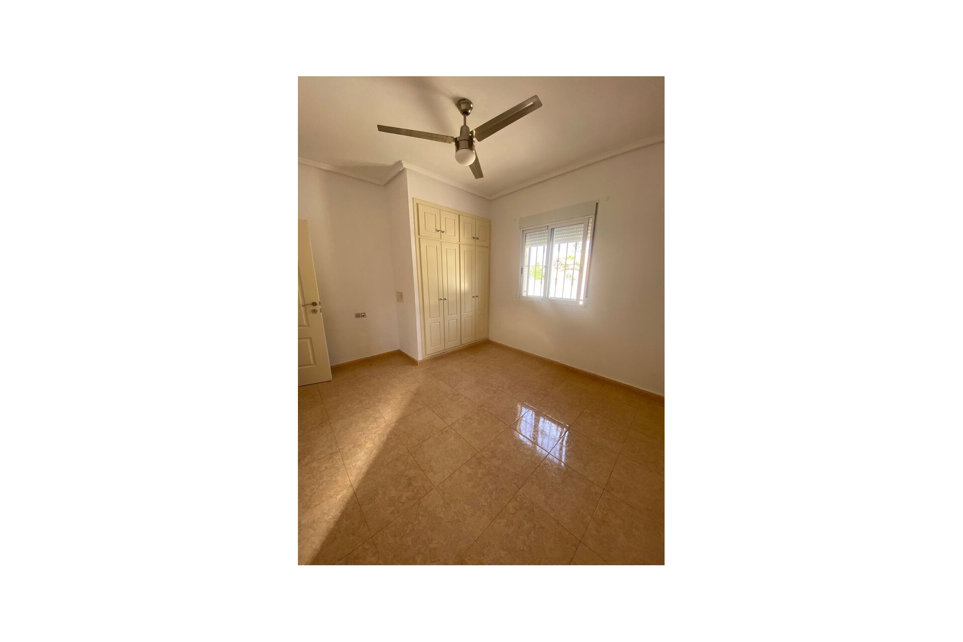 Resale - Villa - Catral - Costa Blanca