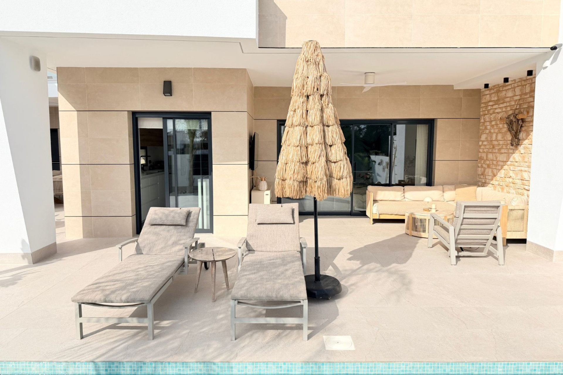 Resale - Villa * - Dolores