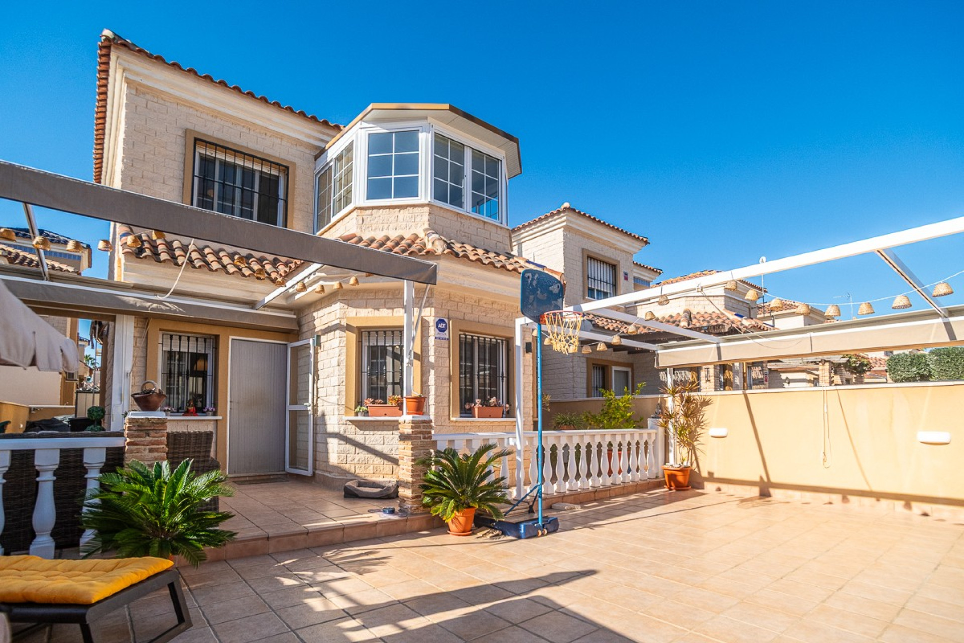 Resale - Villa - Guardamar del Segura - EL RASO