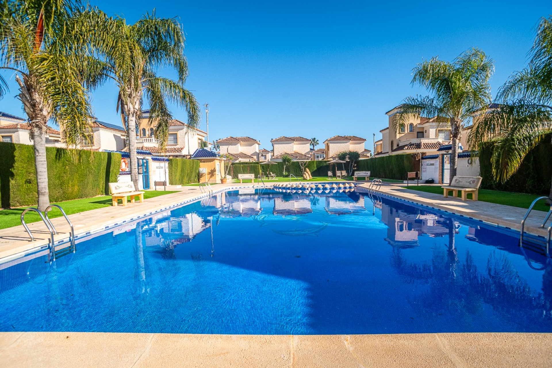 Resale - Villa - Guardamar del Segura - EL RASO