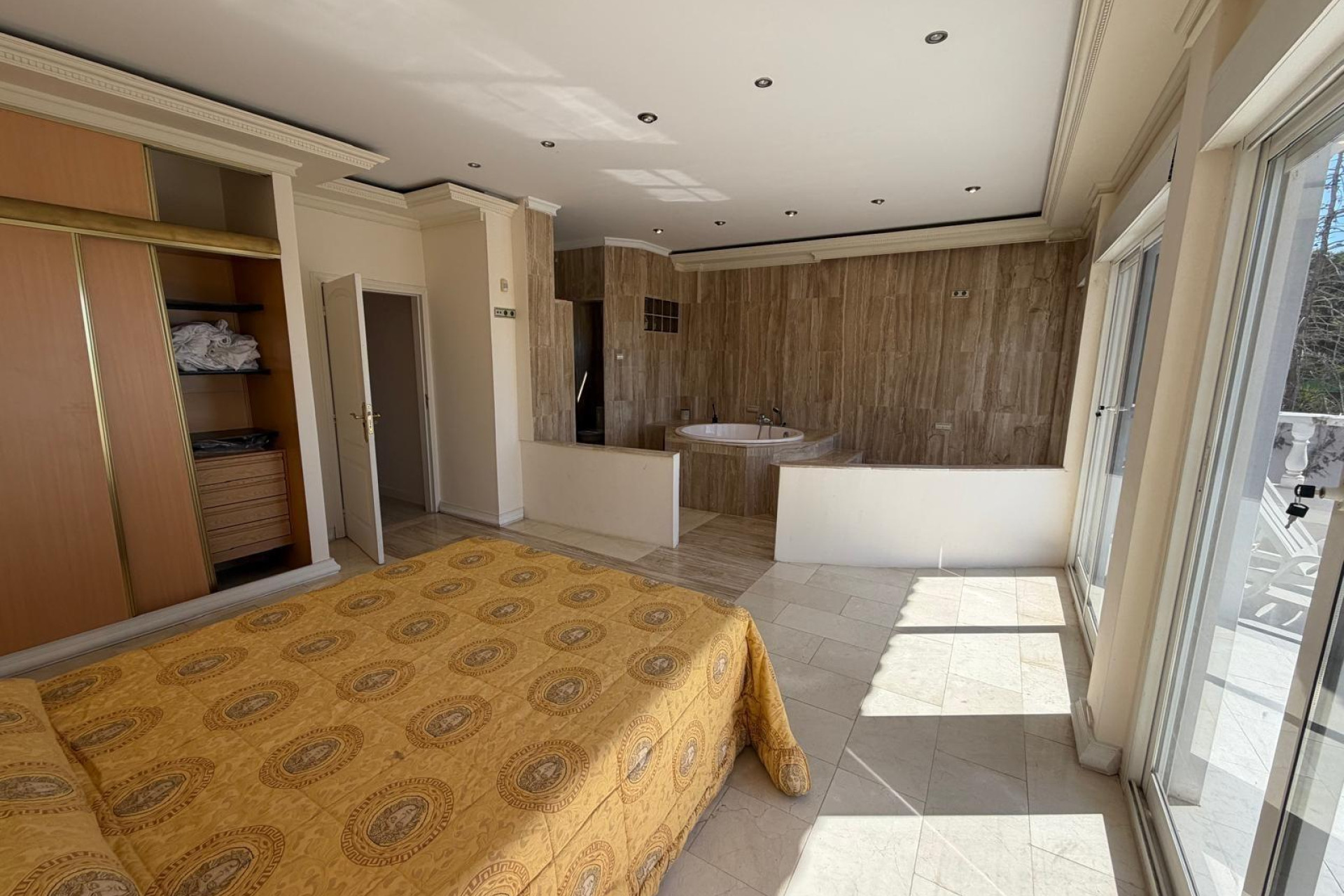 Resale - Villa - Jacarilla - Comunidad valenciana