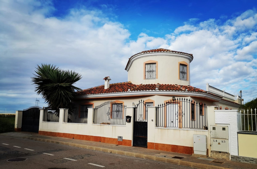 Resale - Villa - Los Alcazares - Town