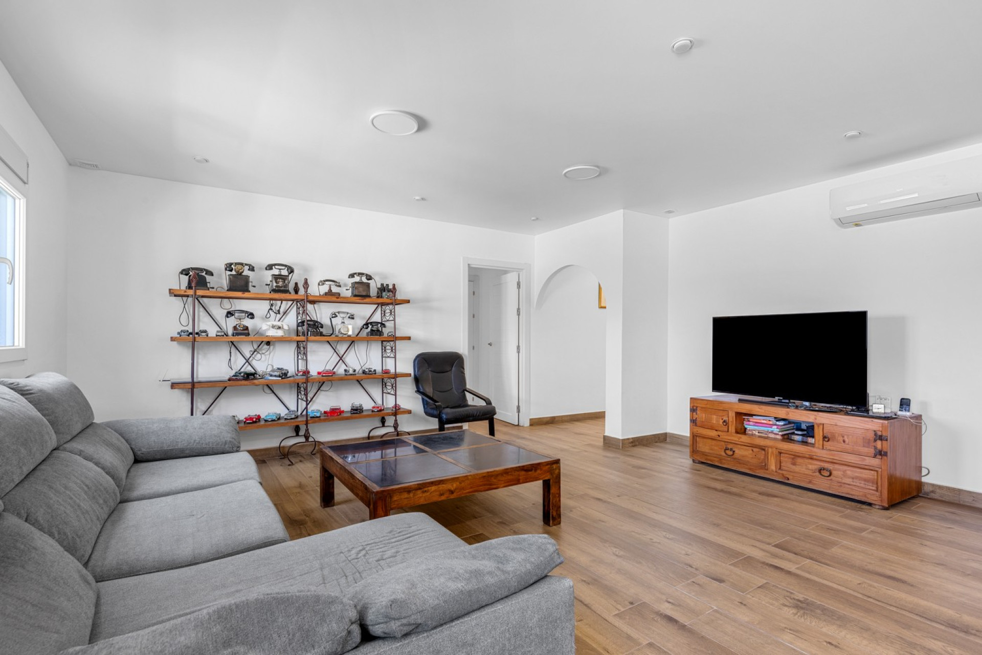 Resale - Villa - Los Montesinos