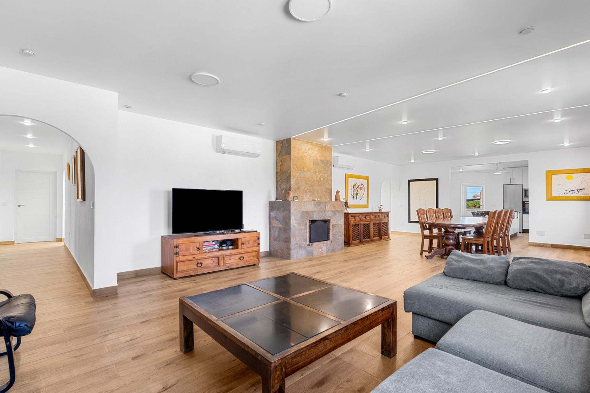 Resale - Villa - Los Montesinos