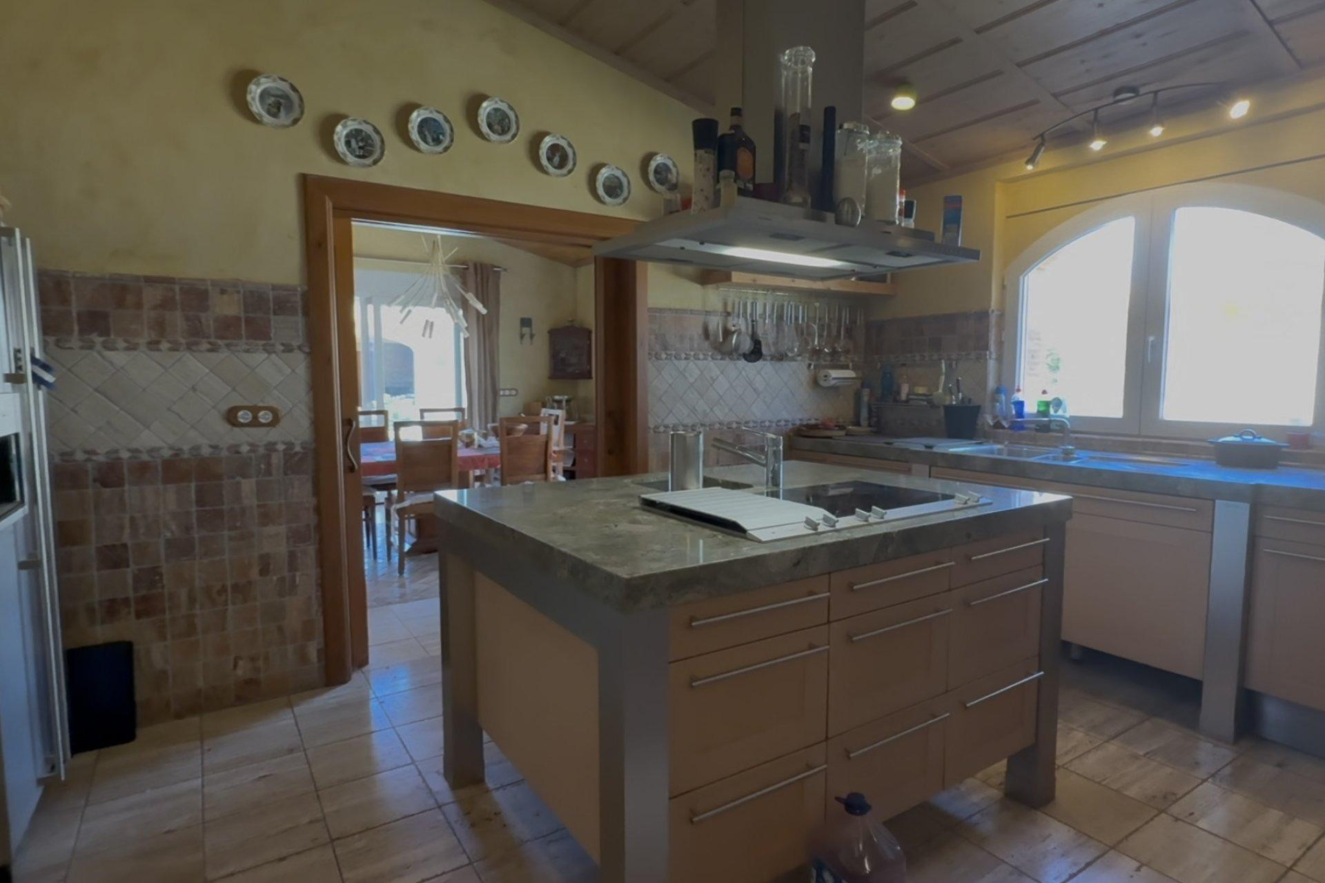 Resale - Villa - Los Nietos - Nietos  Los