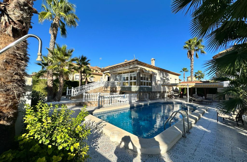 Resale - Villa - Orihuela - Benferri