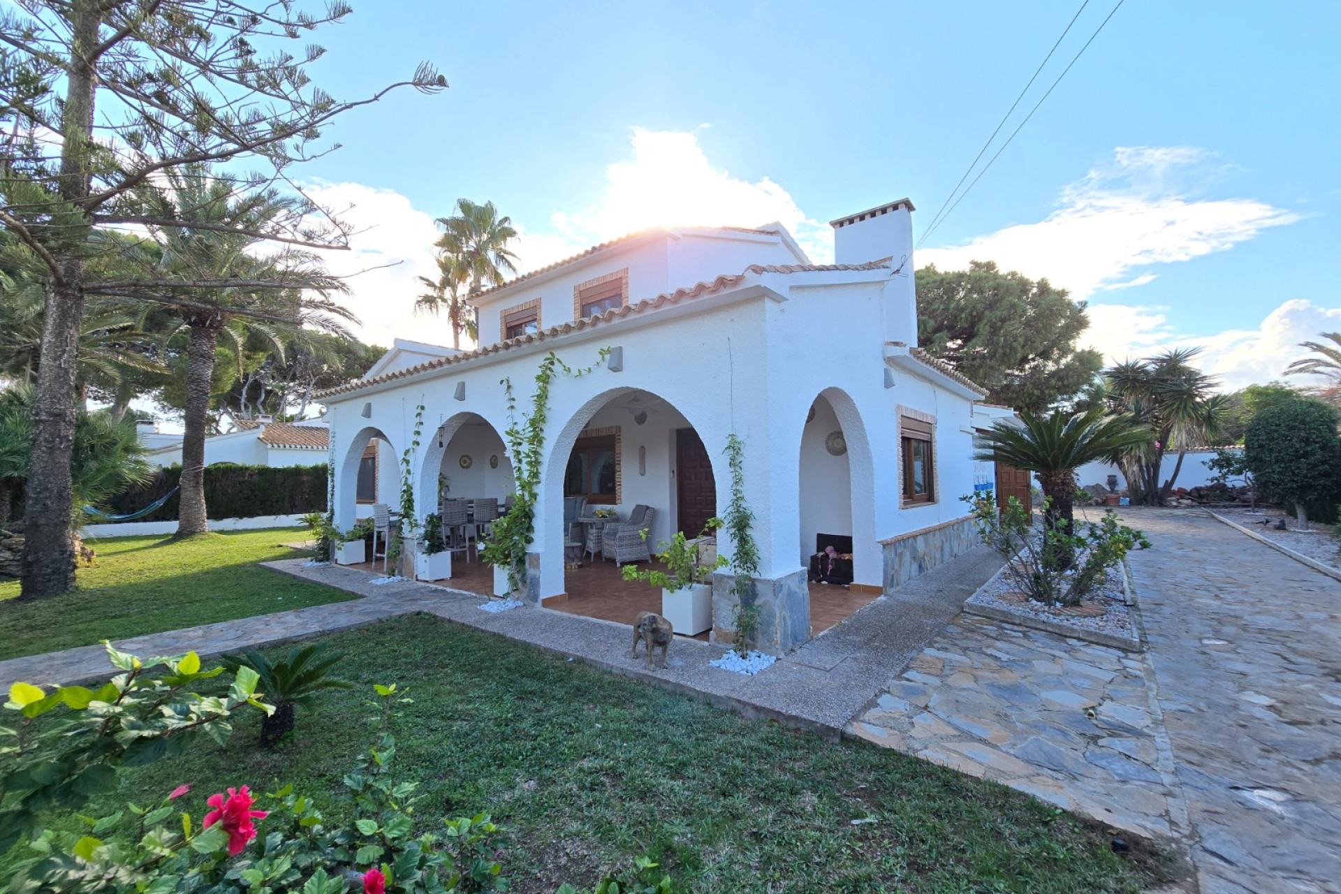 Resale - Villa * - Orihuela Costa - Cabo Roig *