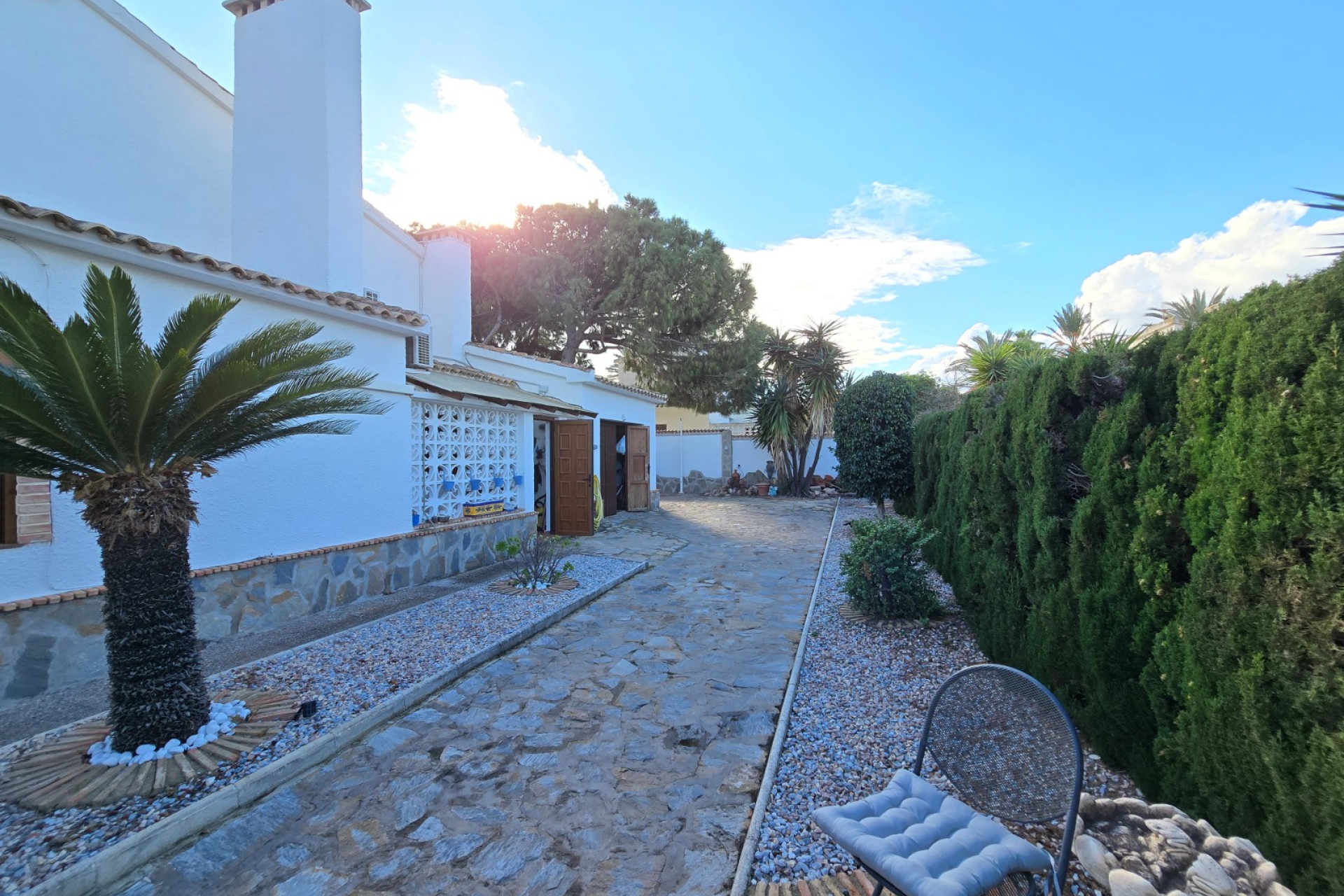 Resale - Villa * - Orihuela Costa - Cabo Roig *