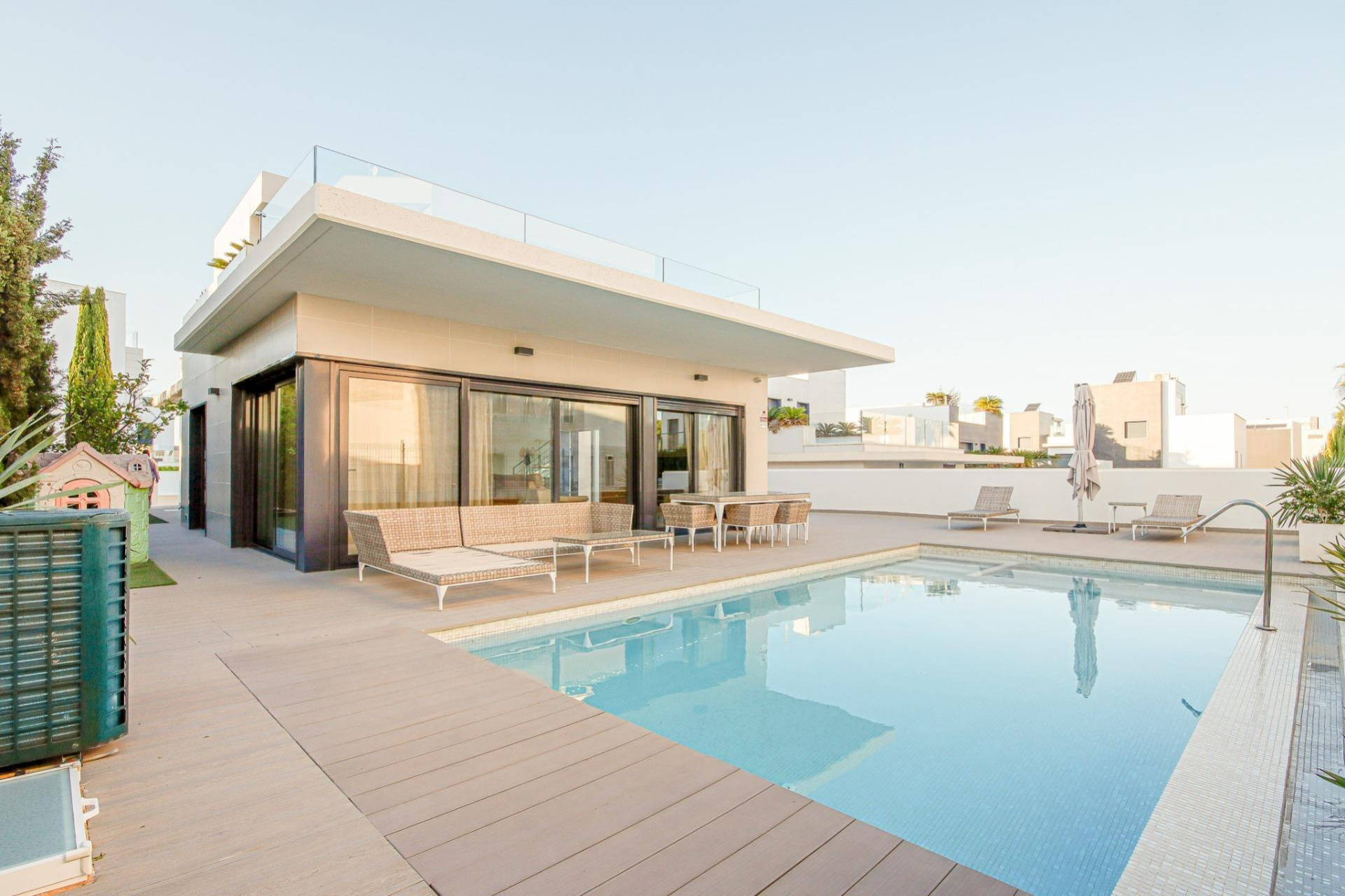 Resale - Villa - Orihuela Costa - Campoamor