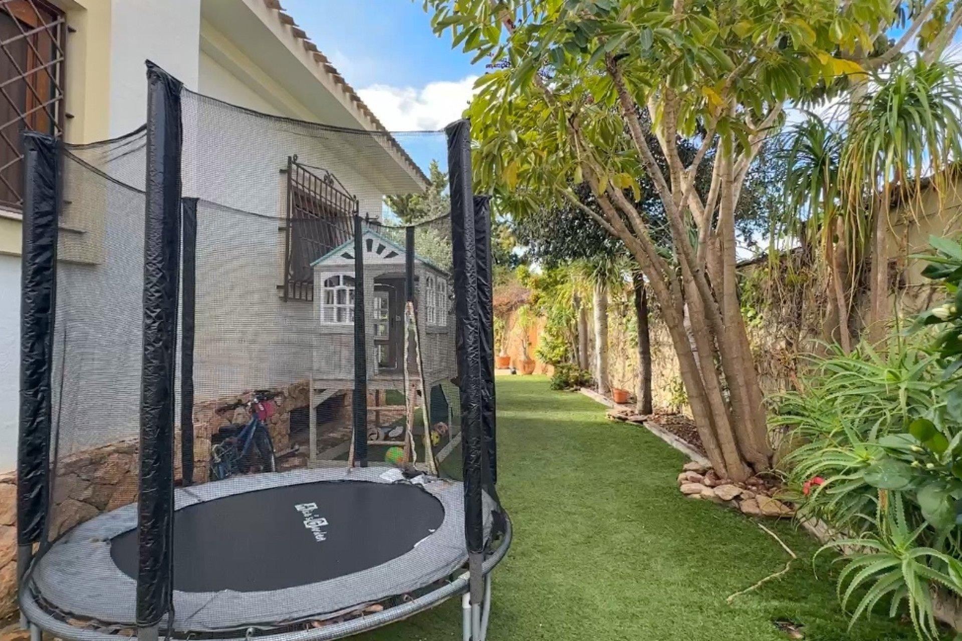 Resale - Villa - Orihuela Costa - Campoamor