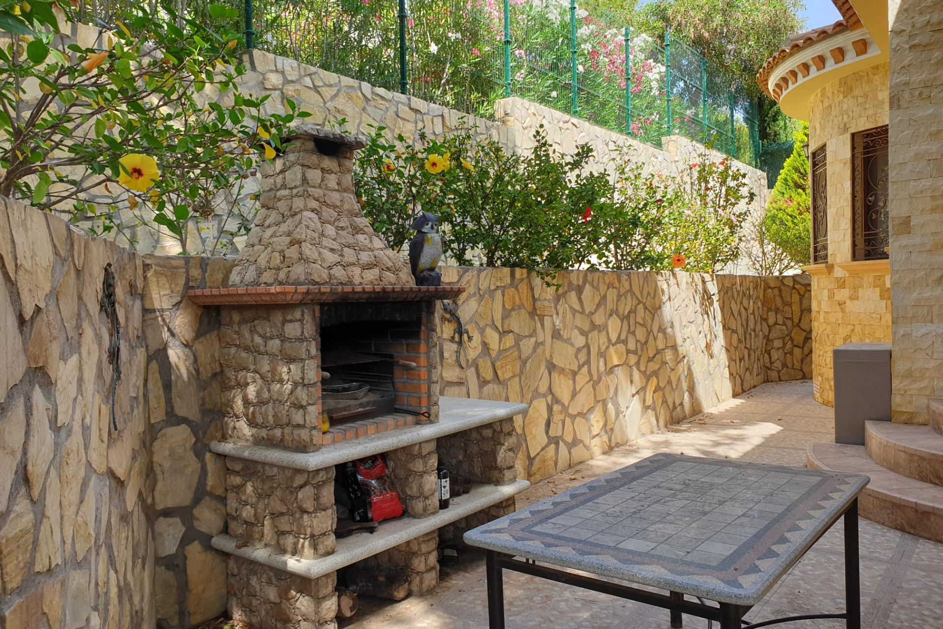 Resale - Villa - Orihuela Costa - Campoamor