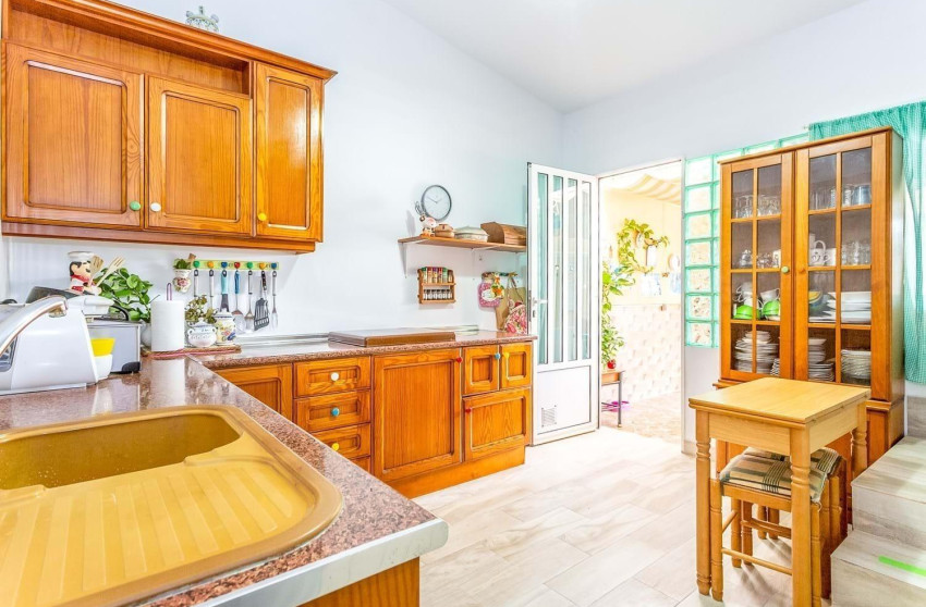 Resale - Villa - Orihuela Costa - La Florida