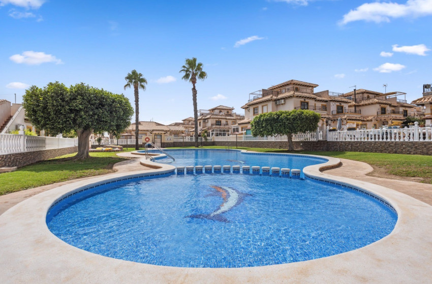 Resale - Villa - Orihuela Costa - La Regia